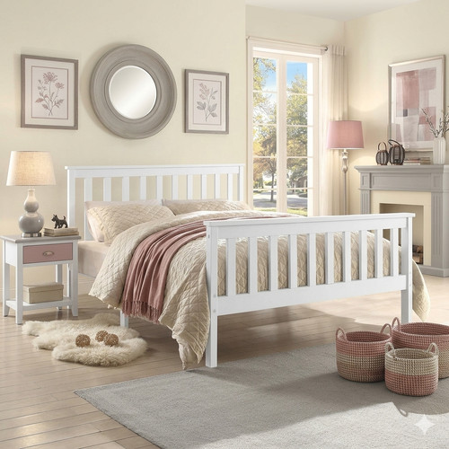 White 3ft 4ft pinewood bed - ,